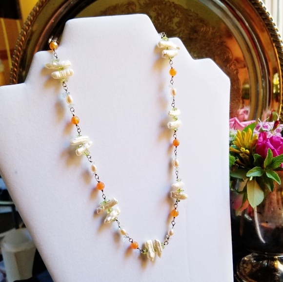 Jewelry - Freshwater Pearl, Quartz & Carnelian Necklace EUC
